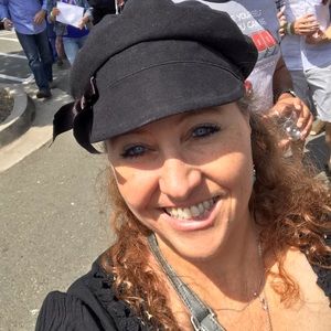 Meet your Posher, Stacy